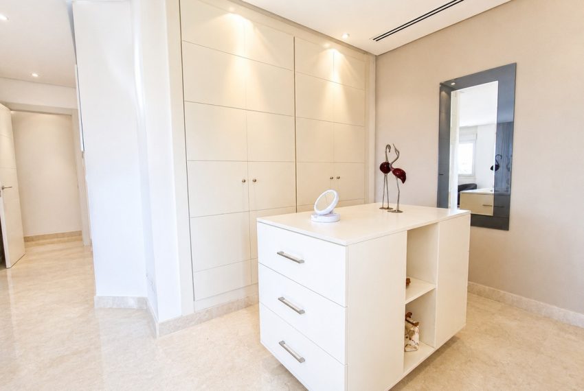 R5400259-Apartment-For-Sale-Nueva-Andalucia-Duplex-2-Beds-170-Built-6