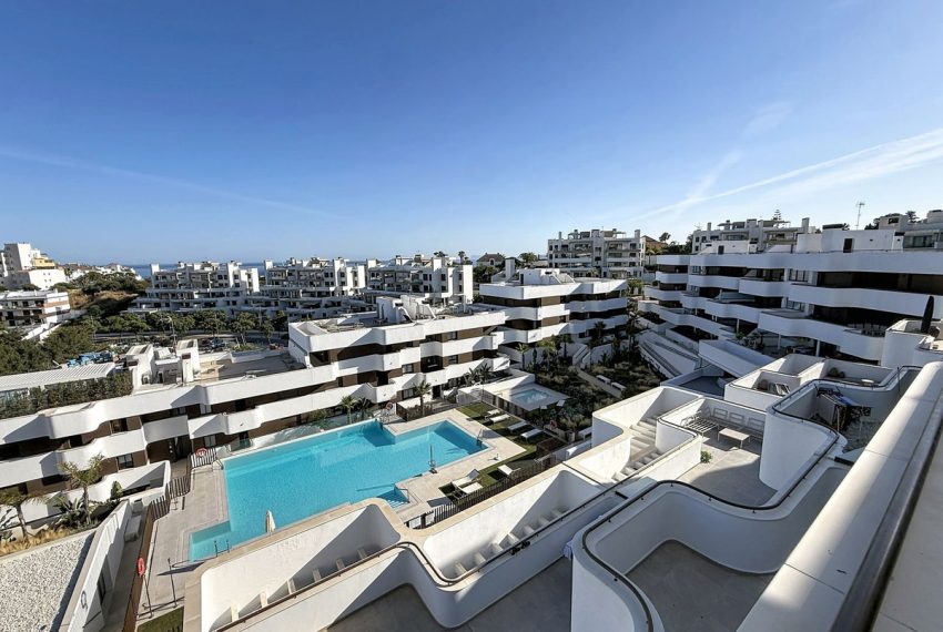 R5400679-Apartment-For-Sale-Estepona-Penthouse-3-Beds-114-Built