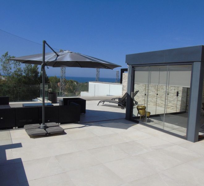 R5400694-Image 1-Penthouse - 3 Beds - 229 Built