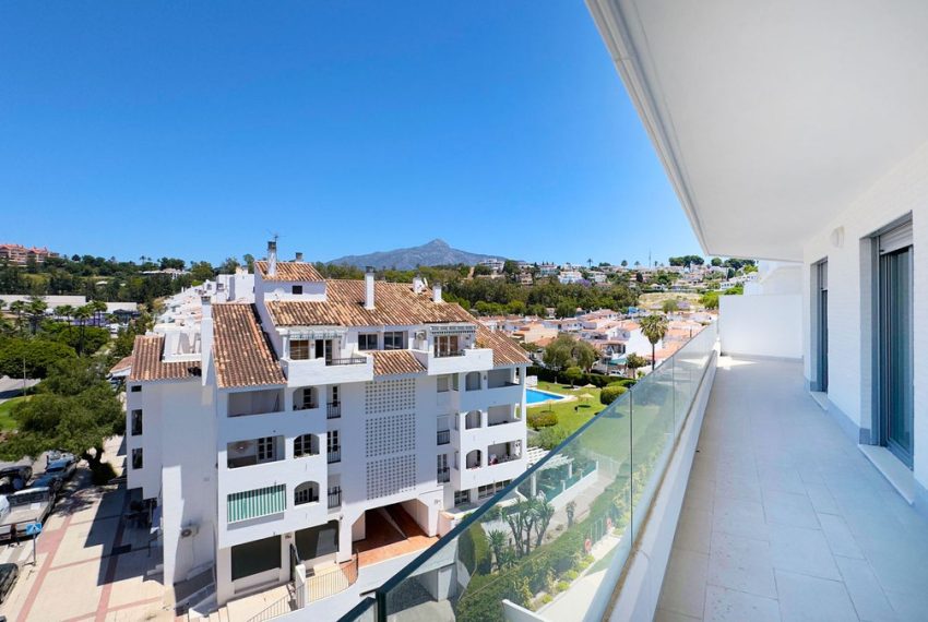 R5401054-Apartment-For-Sale-Nueva-Andalucia-Top-Floor-Apartment-3-Beds-115-Built-3