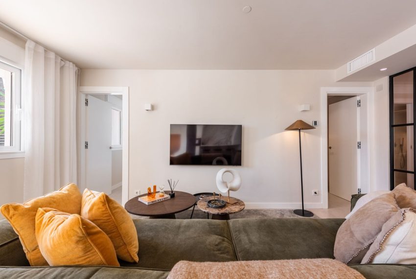 R5402278-Apartment-For-Sale-Nueva-Andalucia-Ground-Floor-Apartment-3-Beds-125-Built-4