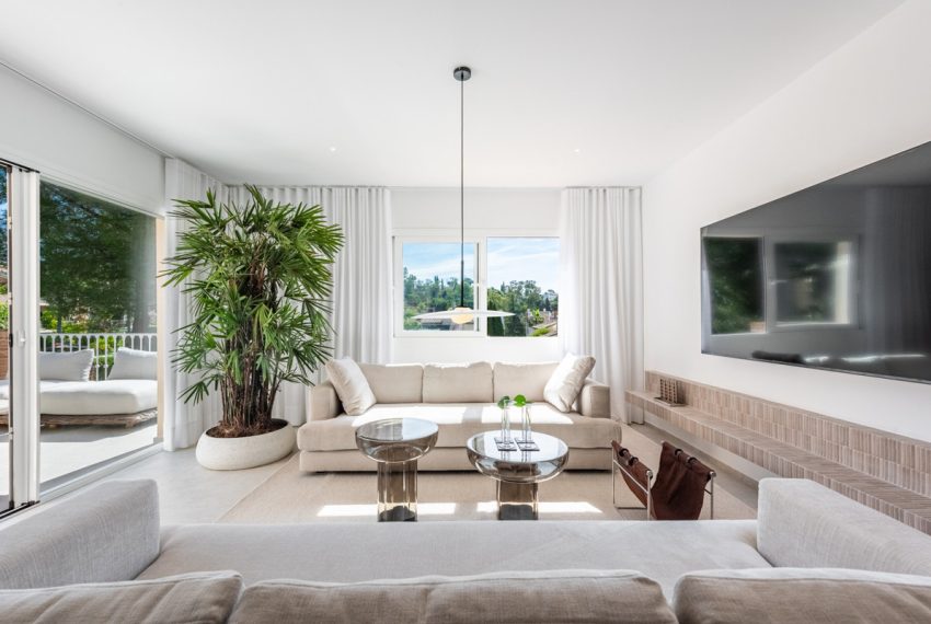 R5406937-Apartment-For-Sale-Nueva-Andalucia-Penthouse-Duplex-3-Beds-246-Built-11