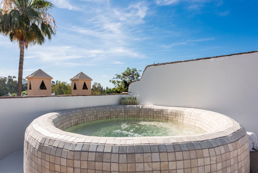 R5406937-Apartment-For-Sale-Nueva-Andalucia-Penthouse-Duplex-3-Beds-246-Built-19