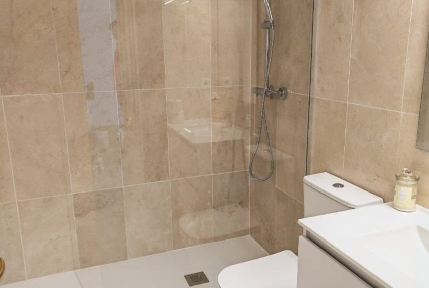 R5407966-Apartment-For-Sale-Nueva-Andalucia-Top-Floor-Apartment-2-Beds-80-Built-15