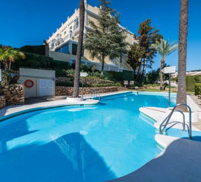 R5407966-Image 1-Top Floor Apartment - 2 Beds - 80 Built