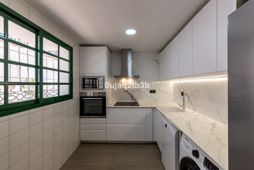 R5408005-House-For-Sale-Aloha-Townhouse-3-Beds-140-Built-11