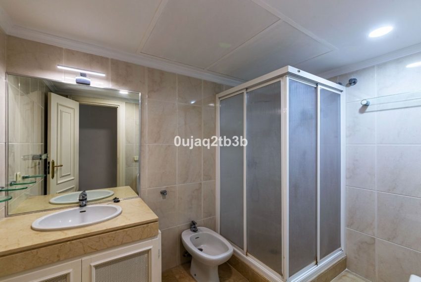 R5408005-House-For-Sale-Aloha-Townhouse-3-Beds-140-Built-17