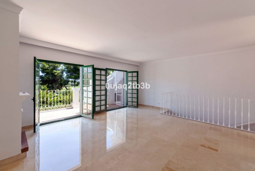 R5408005-House-For-Sale-Aloha-Townhouse-3-Beds-140-Built-5