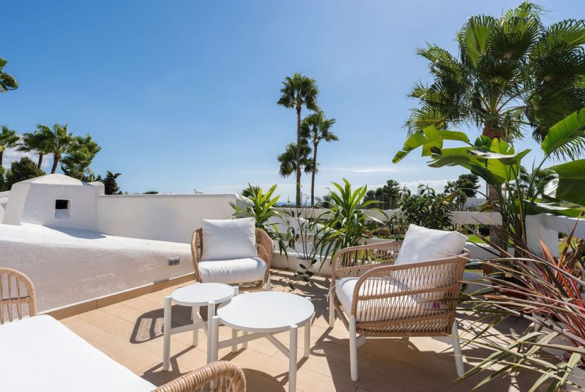 R5408032-Apartment-For-Sale-Nueva-Andalucia-Penthouse-Duplex-2-Beds-73-Built-2