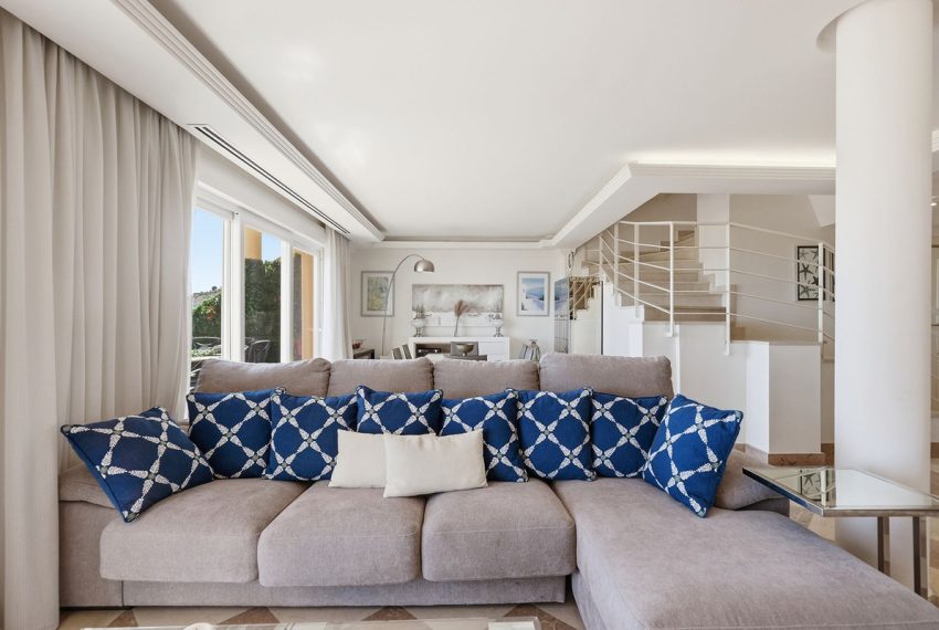 R5408089-Apartment-For-Sale-Nueva-Andalucia-Penthouse-Duplex-2-Beds-222-Built-1