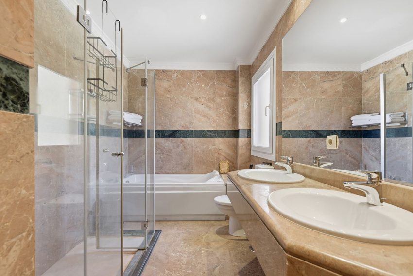 R5408089-Apartment-For-Sale-Nueva-Andalucia-Penthouse-Duplex-2-Beds-222-Built-14