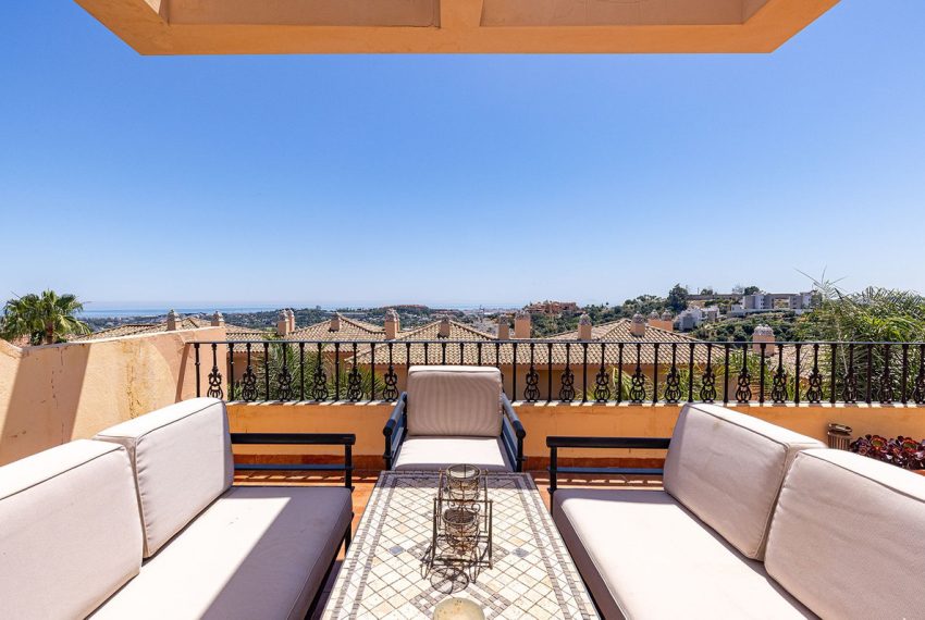 R5408089-Apartment-For-Sale-Nueva-Andalucia-Penthouse-Duplex-2-Beds-222-Built