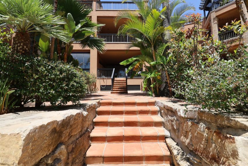 R5409112-Apartment-For-Sale-San-Pedro-de-Alcantara-Ground-Floor-Apartment-4-Beds-311-Built-7