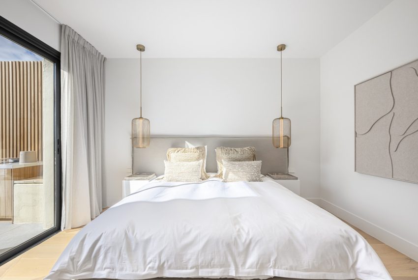 R5410705-Apartment-For-Sale-The-Golden-Mile-Middle-Floor-Apartment-3-Beds-210-Built-16