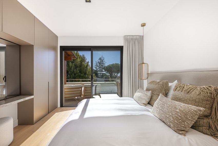R5410705-Apartment-For-Sale-The-Golden-Mile-Middle-Floor-Apartment-3-Beds-210-Built-17