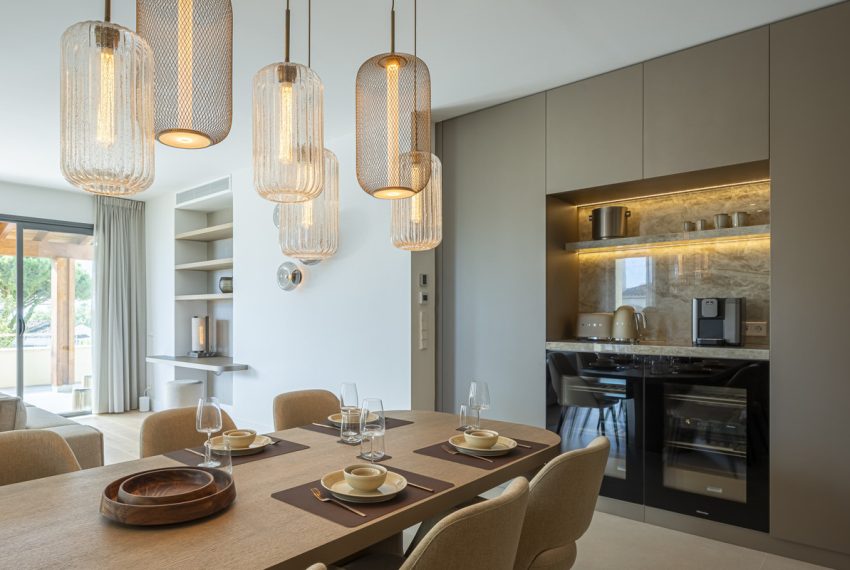 R5410705-Apartment-For-Sale-The-Golden-Mile-Middle-Floor-Apartment-3-Beds-210-Built-3