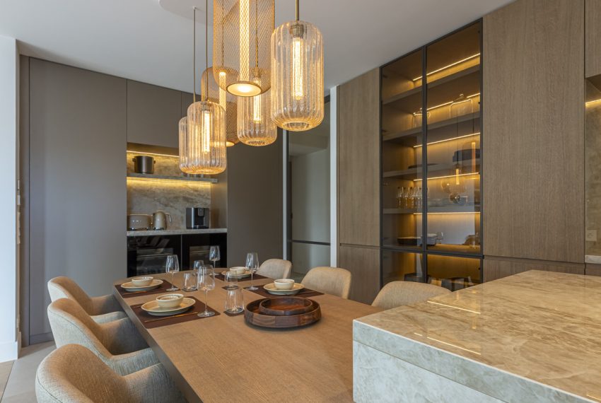 R5410705-Apartment-For-Sale-The-Golden-Mile-Middle-Floor-Apartment-3-Beds-210-Built-4
