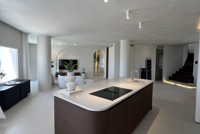 R5411701-Apartment-For-Sale-The-Golden-Mile-Penthouse-3-Beds-223-Built-3