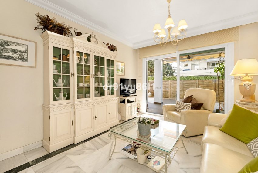 R5411851-Apartment-For-Sale-The-Golden-Mile-Ground-Floor-Apartment-2-Beds-120-Built-3