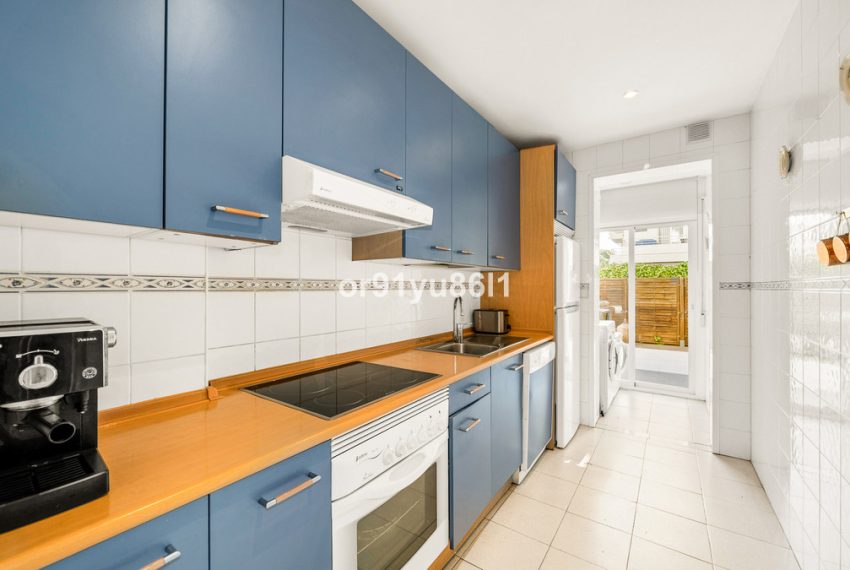 R5411851-Apartment-For-Sale-The-Golden-Mile-Ground-Floor-Apartment-2-Beds-120-Built-6