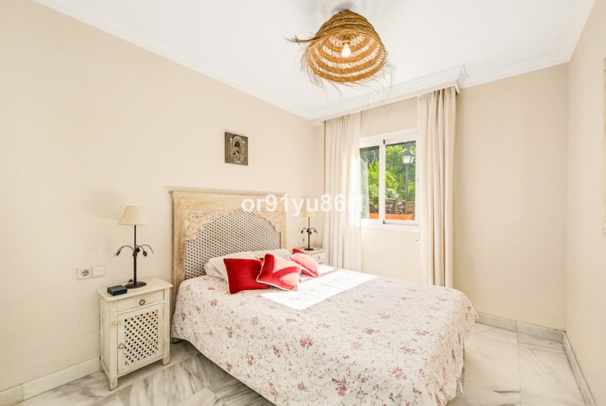 R5411851-Apartment-For-Sale-The-Golden-Mile-Ground-Floor-Apartment-2-Beds-120-Built-7