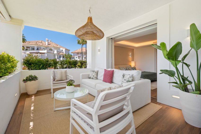 R5411893-Apartment-For-Sale-The-Golden-Mile-Middle-Floor-Apartment-3-Beds-168-Built-13
