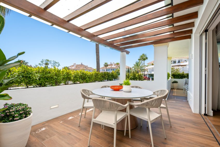 R5411893-Apartment-For-Sale-The-Golden-Mile-Middle-Floor-Apartment-3-Beds-168-Built-5