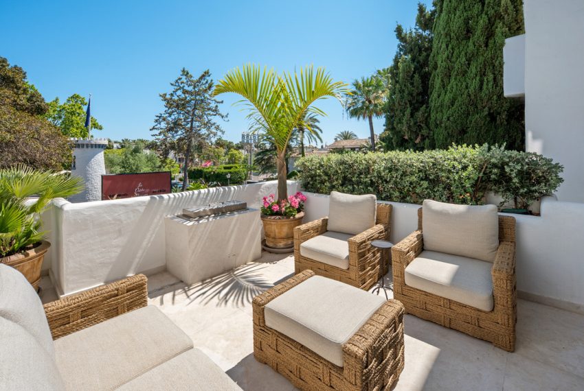 R5411896-Apartment-For-Sale-The-Golden-Mile-Middle-Floor-Apartment-1-Beds-120-Built-5