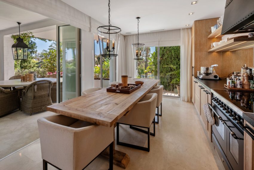 R5411896-Apartment-For-Sale-The-Golden-Mile-Middle-Floor-Apartment-1-Beds-120-Built-9