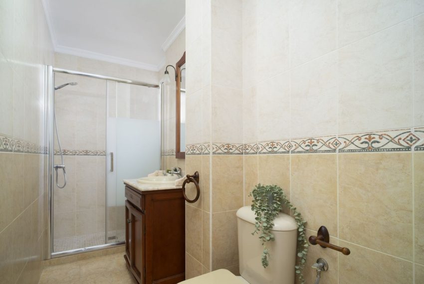 R5412400-Apartment-For-Sale-Marbella-Top-Floor-Apartment-2-Beds-70-Built-14