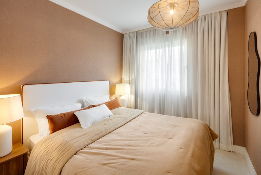 R5413540-Apartment-For-Sale-The-Golden-Mile-Penthouse-Duplex-5-Beds-231-Built-15