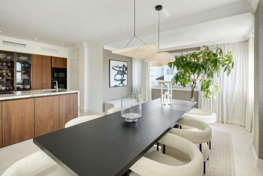 R5413540-Apartment-For-Sale-The-Golden-Mile-Penthouse-Duplex-5-Beds-231-Built-17