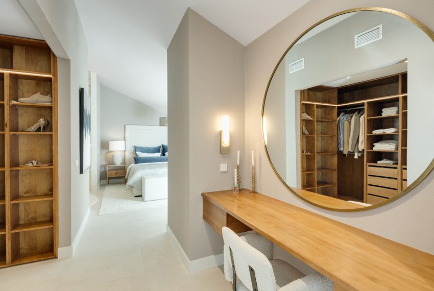 R5413540-Apartment-For-Sale-The-Golden-Mile-Penthouse-Duplex-5-Beds-231-Built-3