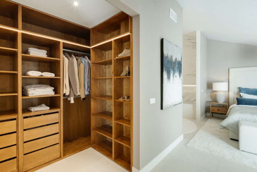 R5413540-Apartment-For-Sale-The-Golden-Mile-Penthouse-Duplex-5-Beds-231-Built-4