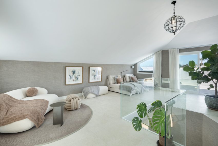 R5413540-Apartment-For-Sale-The-Golden-Mile-Penthouse-Duplex-5-Beds-231-Built-8
