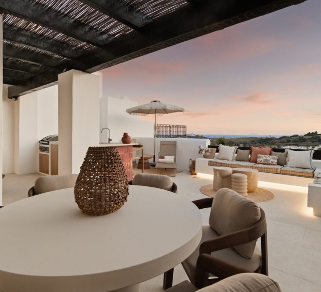 R5413597-Image 1-Penthouse Duplex - 3 Beds - 228 Built