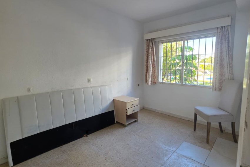 R5413609-Apartment-For-Sale-The-Golden-Mile-Middle-Floor-Apartment-2-Beds-74-Built-12