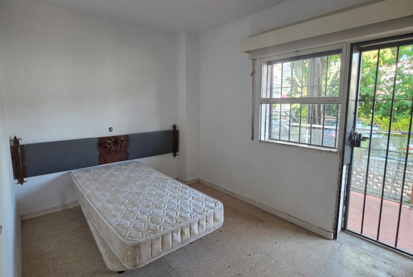 R5413609-Apartment-For-Sale-The-Golden-Mile-Middle-Floor-Apartment-2-Beds-74-Built-14
