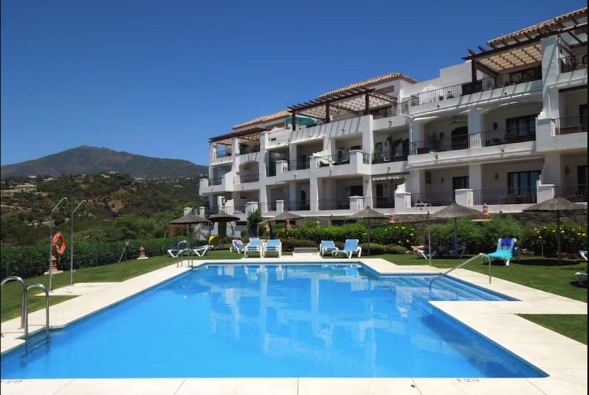 R5413726-Apartment-For-Sale-Benahavis-Penthouse-2-Beds-123-Built