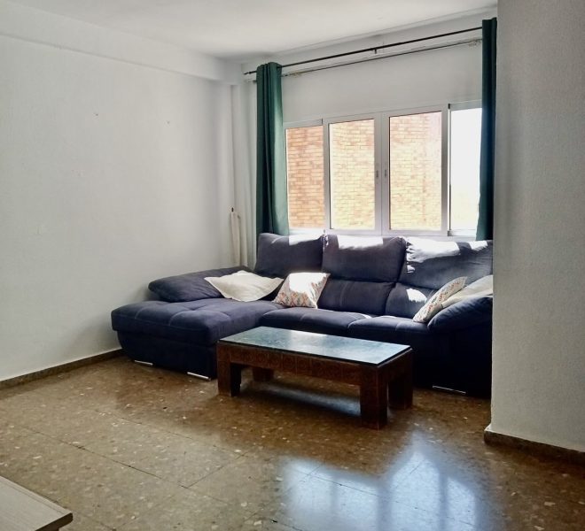 R5417185-Image 1-Top Floor Apartment - 3 Beds - 120 Built