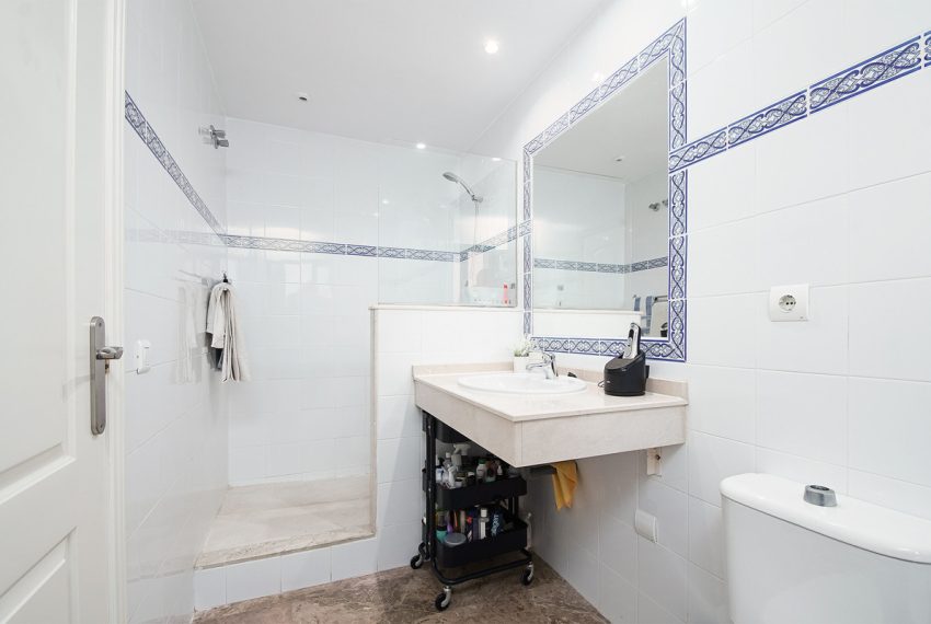 R5418178-Apartment-For-Sale-San-Pedro-de-Alcantara-Middle-Floor-Apartment-3-Beds-180-Built-19