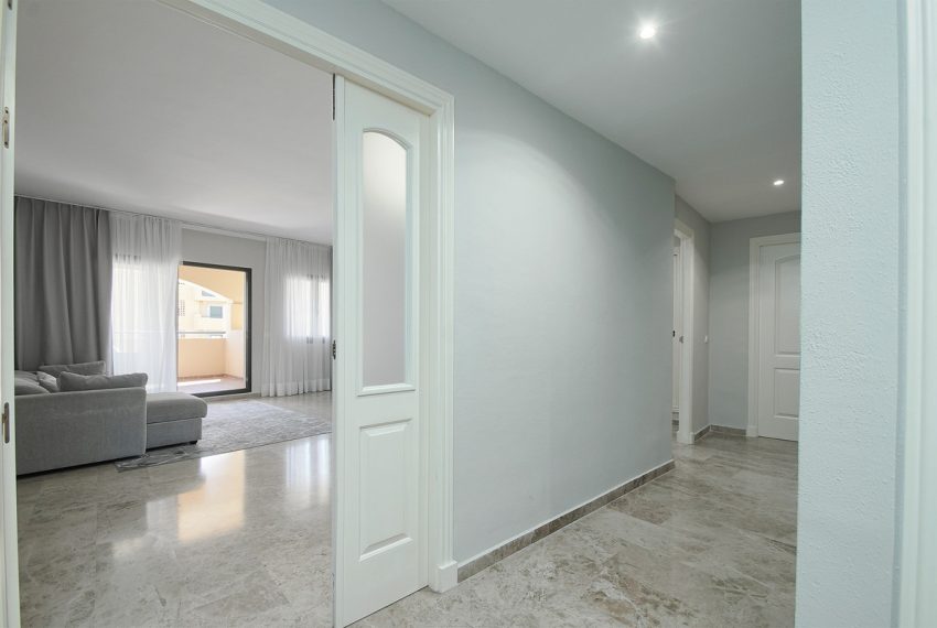 R5418178-Apartment-For-Sale-San-Pedro-de-Alcantara-Middle-Floor-Apartment-3-Beds-180-Built-4