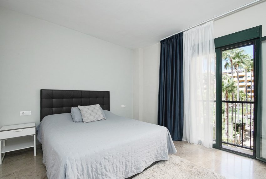 R5418178-Apartment-For-Sale-San-Pedro-de-Alcantara-Middle-Floor-Apartment-3-Beds-180-Built-8