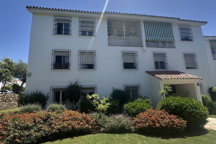 R5419000-Apartment-For-Sale-Marbella-Ground-Floor-Apartment-4-Beds-150-Built-1