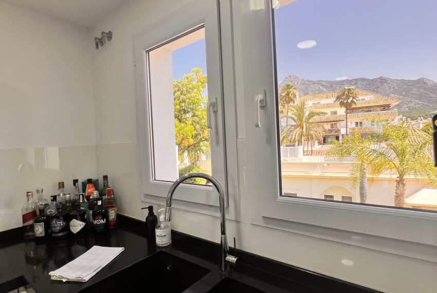 R5419360-Apartment-For-Sale-The-Golden-Mile-Middle-Floor-Apartment-3-Beds-169-Built-16