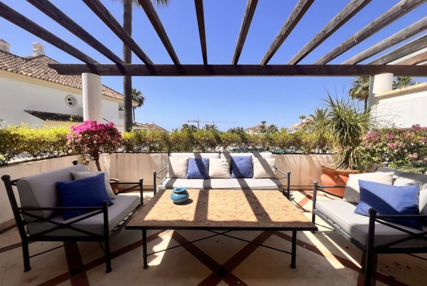 R5419360-Apartment-For-Sale-The-Golden-Mile-Middle-Floor-Apartment-3-Beds-169-Built-2