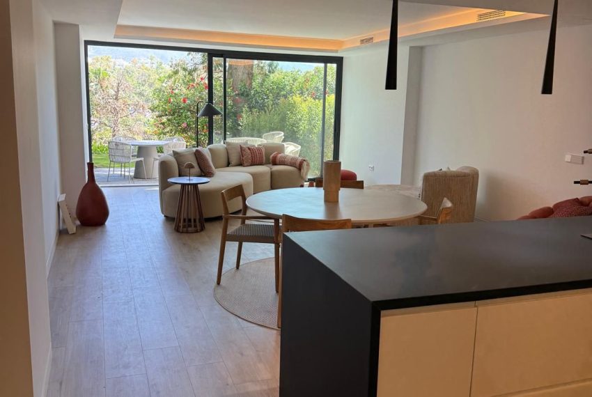 R5419879-Apartment-For-Sale-Nueva-Andalucia-Ground-Floor-Apartment-1-Beds-452-Built-2