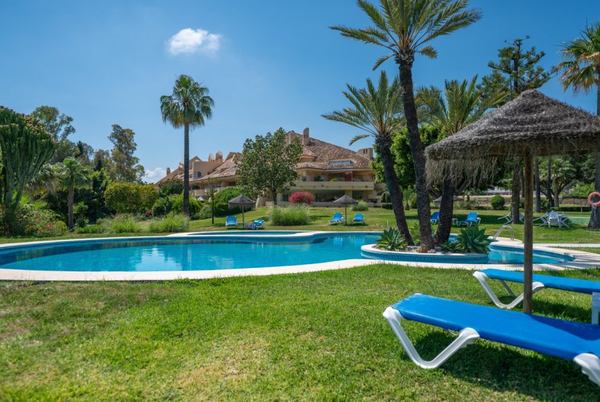 R5420404-Apartment-For-Sale-Nueva-Andalucia-Penthouse-Duplex-3-Beds-175-Built-3