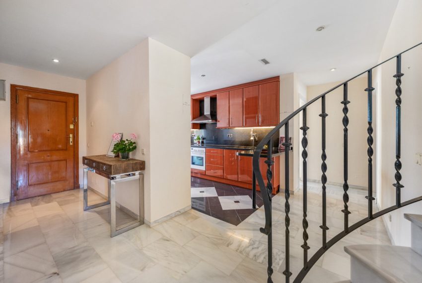 R5420404-Apartment-For-Sale-Nueva-Andalucia-Penthouse-Duplex-3-Beds-175-Built-6