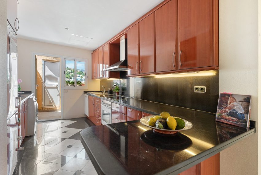 R5420404-Apartment-For-Sale-Nueva-Andalucia-Penthouse-Duplex-3-Beds-175-Built-7